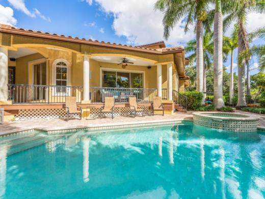 1-231_garden_lane_siesta_key_fl-60__61cc731188d93_c34a1144-e617-4301-88bba2e6951f5624_2e561135-e453-45c9-a5110a76ca0f6b8b